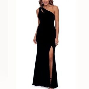 XSCAPE. Women's One-Shoulder Side-Slit Dress.‎